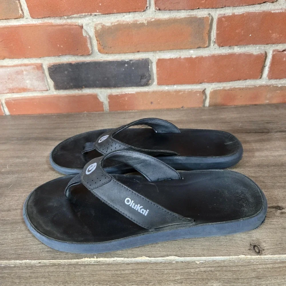 Olukai flip flop thong leather sandal Men's size 10 Pili Black